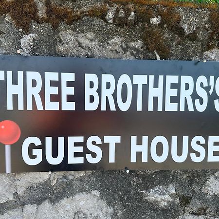 Three Brothers Široka Εξωτερικό φωτογραφία